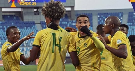 جنوب أفريقيا تهزم نيجيريا وتتأهل لنهائي أمم أفريقيا في انتظار الفائز من مصر والمغرب