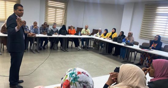 دورة تدريبية عن أساسيات حقوق الإنسان بمكتبة مصر العامة فى أسوان