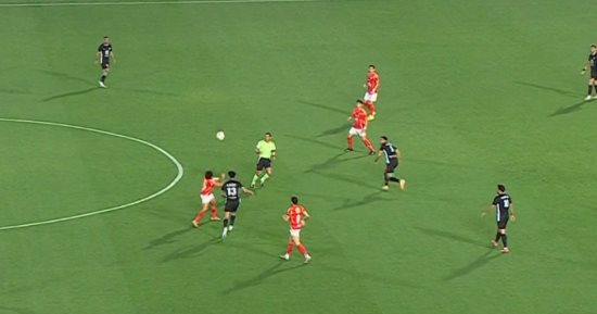 هدف إمام عاشور يشعل المدرجات.. تابع كواليس الأهلي والبنك لحظة بلحظة