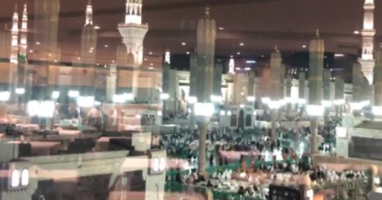 لبيك اللهم لبيك.. الحجيج يواصلون التوافد على المسجد النبوي "فيديو"