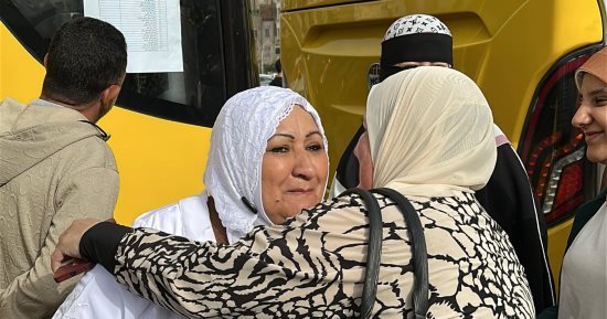 دموع الوداع وفرحة الروح ترافق الحجاج إلى الأراضى المقدسة.. فيديو وصور