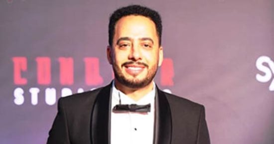 عصام السقا يعلن تعرض والده لوعكة صحية