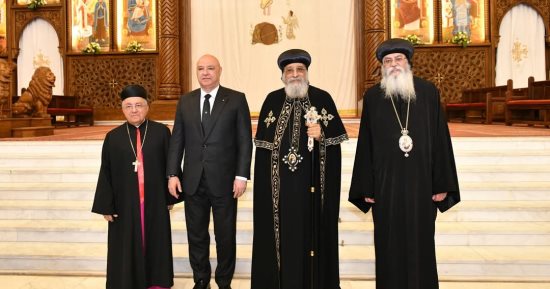 البابا تواضروس يستقبل الرئيس اللبناني بالكاتدرائية