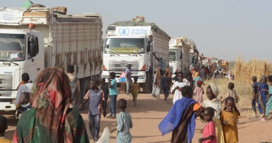 ساعات دامية فى السودان.. مقتل 14 فى قصف للدعم السريع على مخيم للنازحين بشمال دارفور.. وفاة 19 شخصا بينهم أطفال فى هجوم جديد على الفاشر.. 9 قتلى فى استهداف معسكر درع السودان.. والجيش يسيطر على منطقة استراتيجية
