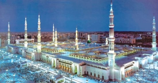 الحج لا يكتمل حتى يسلم القلب عند باب الحبيب.. جولة بالمسجد النبوي.. فيديو