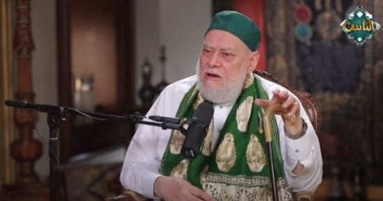 علي جمعة: العلاقة بين العلماء والناس رعاية وعناية وليست وصاية