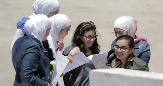 امتحانات الثانوية العامة.. روشتة الطالب الغذائية لتنشيط الدماغ وتحسين التركيز.. أفضل طريقة وأطعمة للوجبات.. اللب الأبيض تسالى صديقة للذاكرة.. تناول طعامك مع العائلة يدعم نفسيتك.. و6 نصائح لمراجعة ليلة الامتحان