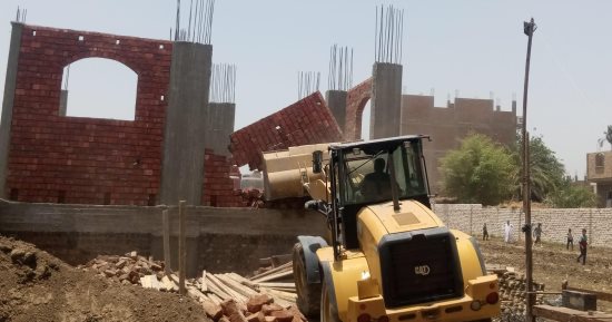 إزالة 16 حالة تعد بفرشوط فى قنا حفاظًا على الرقعة الزراعية