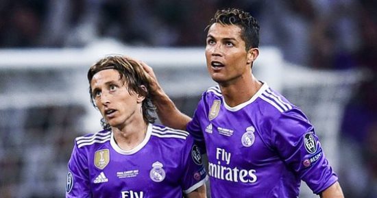 رونالدو يودّع مودريتش: شرف لي أن أشاركك اللحظات في ريال مدريد
