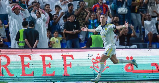 الفتح ضد النصر.. التعادل 1-1 يحسم الشوط الأول
