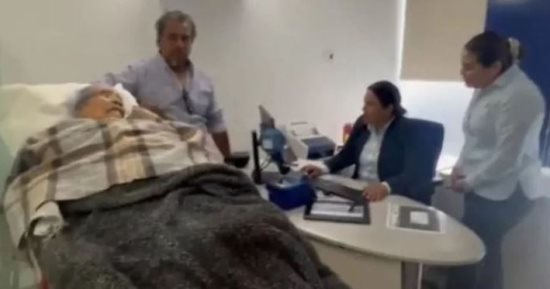 بنك مكسيكى يطلب حضور مسنة 96 عاما للتحقق من هويتها لصرف معاشها 