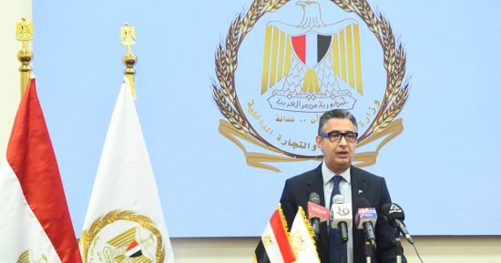 وزير التموين يعلن توفير السلع الأساسية على بطاقات التموين