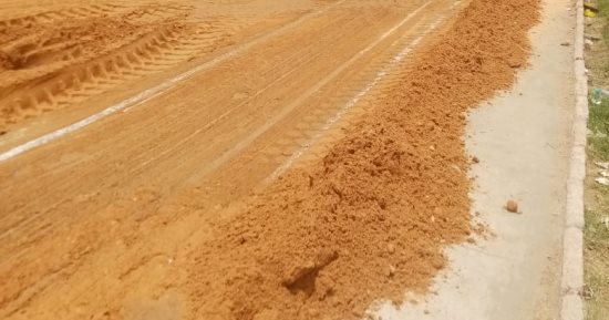 إصلاح هبوط أرضى بشارع جمال عبد الناصر فى مدينة السادات بالمنوفية