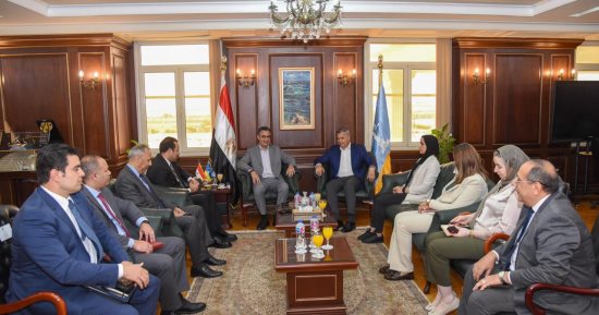 محافظ الإسكندرية يستقبل وزير التموين والمدير التنفيذى لجهاز مستقبل مصر