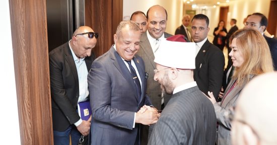 محافظ جنوب سيناء: "المرأة تقود للتنفيذيات" نموذج رائد لتمكين المصريات