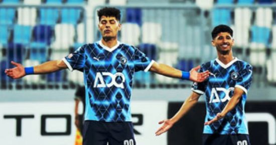 عبد الرحمن مجدى يتوج بجائزة رجل مباراة بيراميدز وسيراميكا