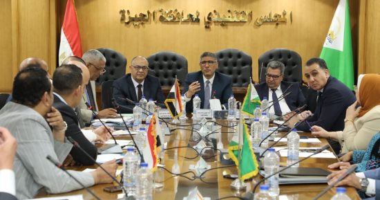 محافظ الجيزة: مناقشة مقترحات مطالب أولياء أمور طلبة المدارس التجريبية