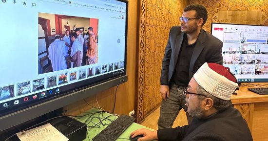 "رئيس المعاهد الأزهرية" يتابع الامتحانات من غرفة عمليات القطاع 