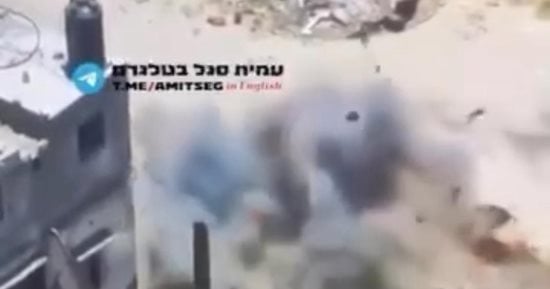 إعلام فلسطيني: 8 شهداء في قصف الاحتلال مواطني غزة خلال انتظارهم المساعدات شمال النصيرات