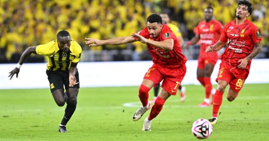 الاتحاد ضد القادسية.. النمور يتفوق 2 - 1 في شوط أول مثير بنهائي كأس خادم الحرمين