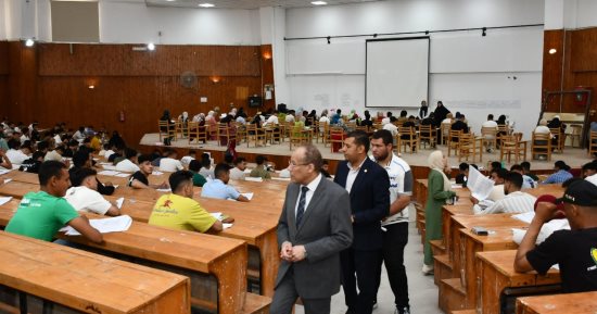 44734 طالبا يؤدون الامتحانات النظرية للفصل الدراسي الثاني بجامعة القناة