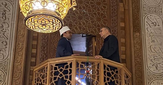 كاميرا "واحد من الناس" تستكمل اليوم حلقاتها من داخل مسجد السيدة زينب
