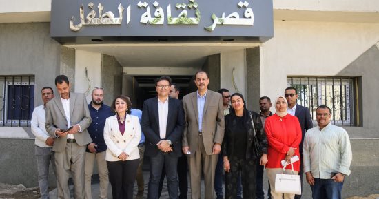 وزير الثقافة ومحافظ سوهاج يتفقدان قصر ثقافة سوهاج ويبحثان الانتهاء من تطويره