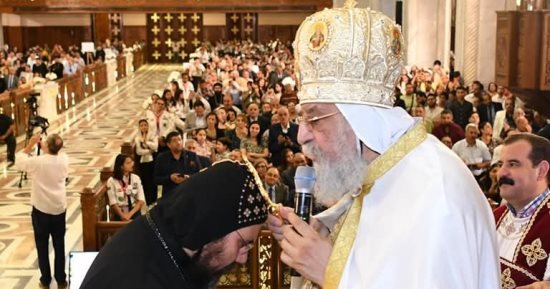 ماذا قال البابا تواضروس الثانى عن الأسقف العام الجديد بقنا