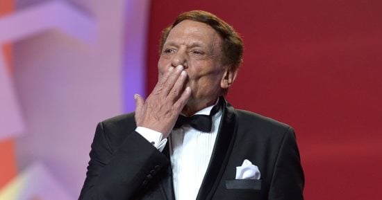 عادل إمام يظهر مرتين فى شهرين بعد غياب سنوات عن الأضواء.. صور