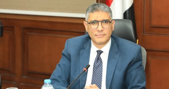 محافظ الجيزة: وقف إجازات الأطباء البيطريين والعاملين بالمجازر خلال العيد