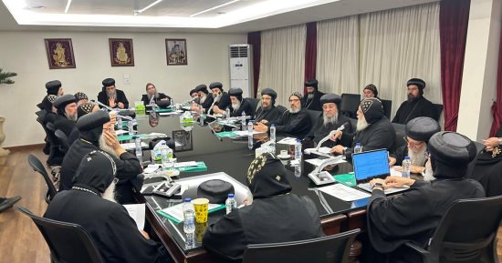 الكنيسة تبدأ اجتماعات المجمع المقدس فى الكاتدرائية المرقسية بالعباسية 