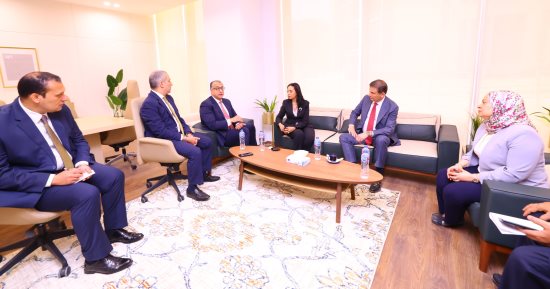 وزيرا التضامن والزراعة يتفقدان مقر البنك الزراعى بالعاصمة الإدارية الجديدة