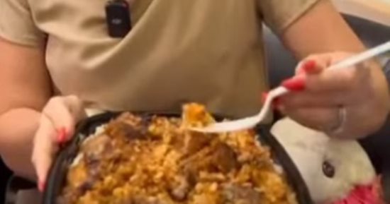 بعد الفتة والأكل الدسم.. مشروبات عشبية تساعدك على الهضم