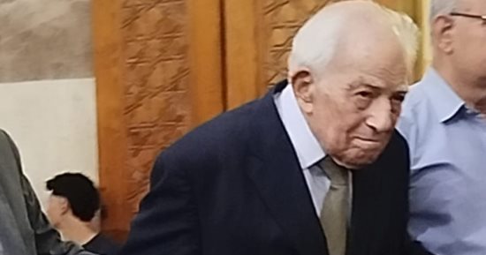 هبة رشوان توفيق: والدي متألم من شائعات وفاته وجالى اكتئاب   