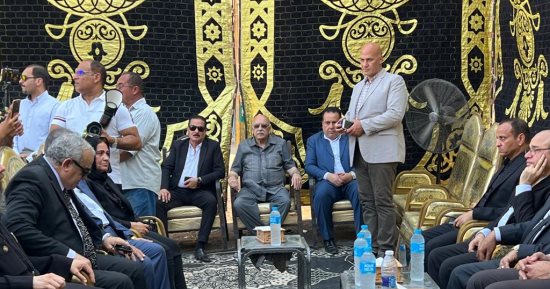 شهيد الشهامة.. محافظ الدقهلية ووفد من الكنيسة يقدمون واجب العزاء