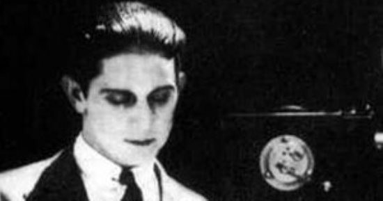 قصة السينما فى مصر.. من هو وداد عرفي صاحب أزمة فيلم "النبي"؟