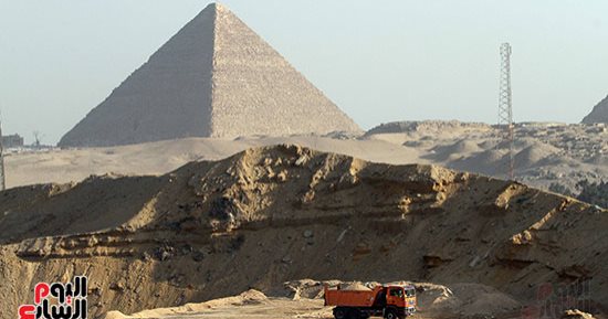 أوهام تحت الرمال.. خرافة المدن المفقودة أسفل الأهرامات وأبو الهول