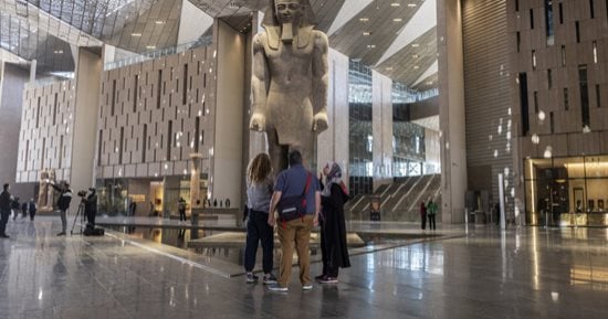فن مصرى أصيل.. تفاصيل حفل افتتاح المتحف المصرى الكبير.. فيديو