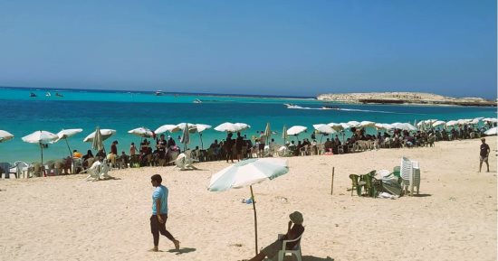 بعد انتهاء أعمال التطوير.. شاهد روعة الشواطئ الخلابة بمطروح