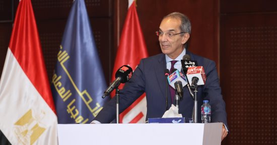 وزير الاتصالات: إعداد كوادر قانونية قادرة على مواكبة متطلبات العصر الرقمى