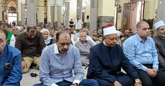 وكيل أوقاف سوهاج يلقي خطبة الجمعة بعنوان "الوطن ليس حفنة تراب" بحضور المحافظ