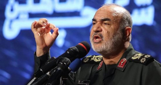 التلفزيون الإيرانى: أنباء عن اغتيال قائد الحرس الثورى وقائد القوات الجوية