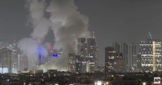 إعلام إسرائيلي: اندلاع حريق قرب مقر وزارة الدفاع في تل أبيب