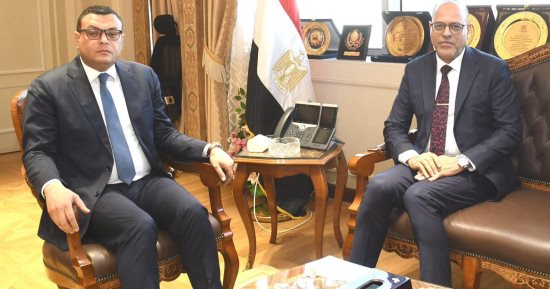 وزيرا الإسكان والعمل يبحثان تدريب العمالة فى مجالات قطاعات التشييد