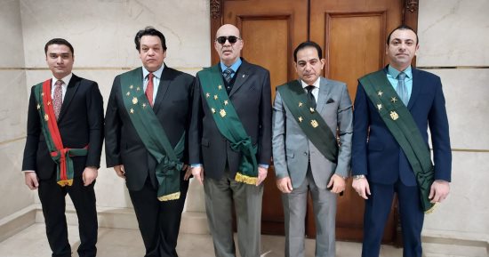 من البراءة للسجن 10 سنوات.. الحكم على تاجر سلاح خزن الأسلحة داخل مطعم