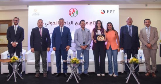 وزير الشباب والرياضة ومحافظ الإسكندرية يفتتحان ملاعب البادل بنادي سبورتنج