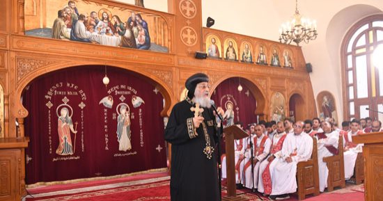البابا تواضروس يصلى العشية فى كنيسة السيدة العذراء والشهيدة مارينا بالعلمين