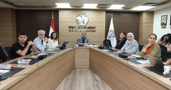 المستشارة أمل عمار تستقبل وفدا من الجامعة الأمريكية بمصر وجامعة جورج واشنطن بأمريكا
