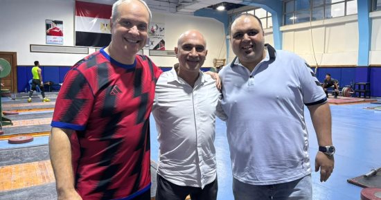 وصول الخبير الرومانى دراجوس إلى مصر لقيادة منتخب رفع الأثقال