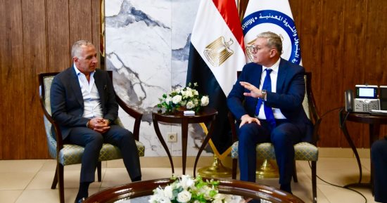 وزير البترول يبحث مع مجموعة السويدى إليكتريك تعزيز التعاون المشترك